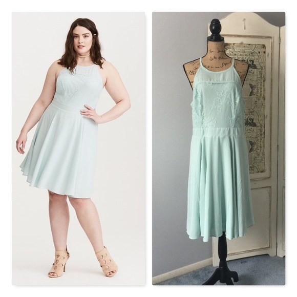 torrid Dresses & Skirts - Torrid Lace Bodice & Chiffon Dress Sz 14